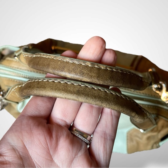 BOTKIER🪢 LEATHER HOBO BAG W/ XBODY STRAP, DUSTBAG AND COA - Picture 8 of 16